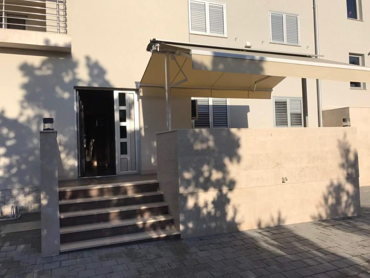 Apartmani Iva Vir Bagian luar foto