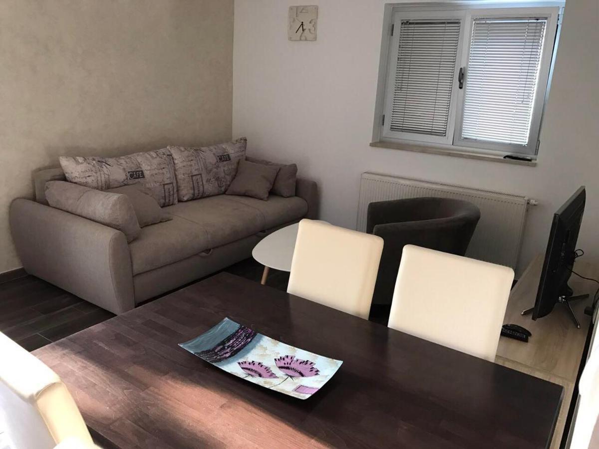 Apartmani Iva Vir Bagian luar foto