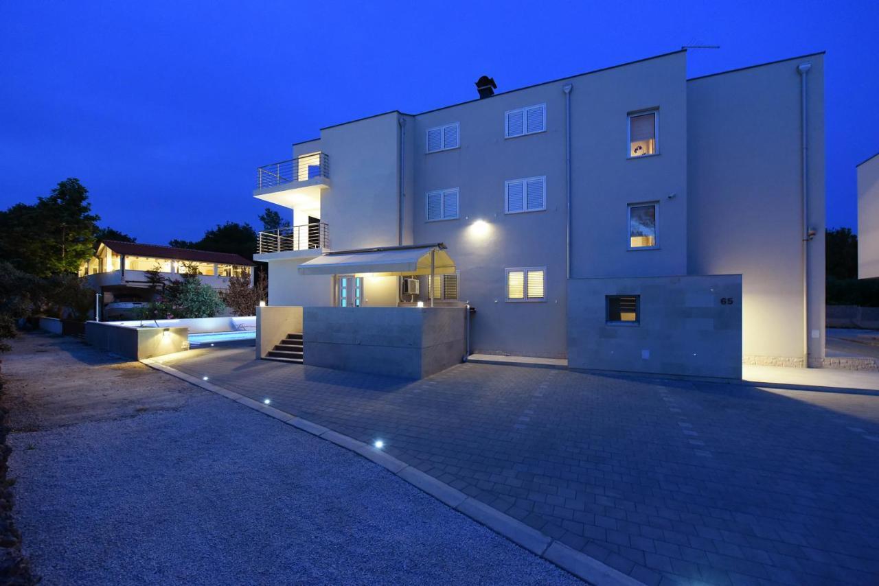 Apartmani Iva Vir Bagian luar foto