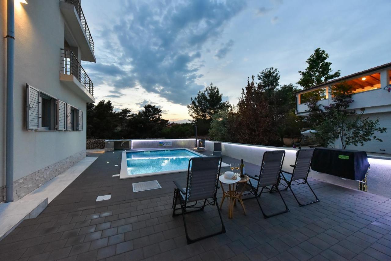 Apartmani Iva Vir Bagian luar foto