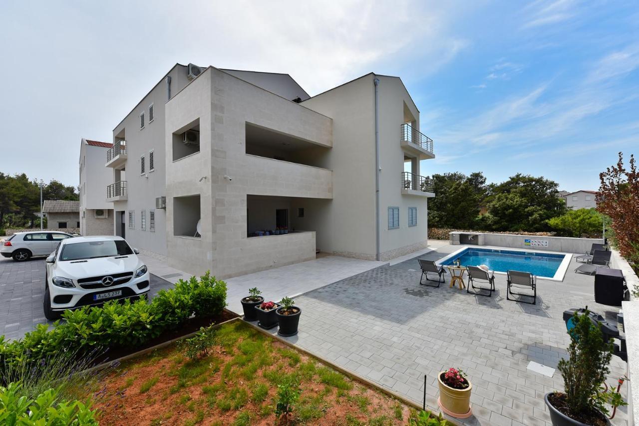 Apartmani Iva Vir Bagian luar foto