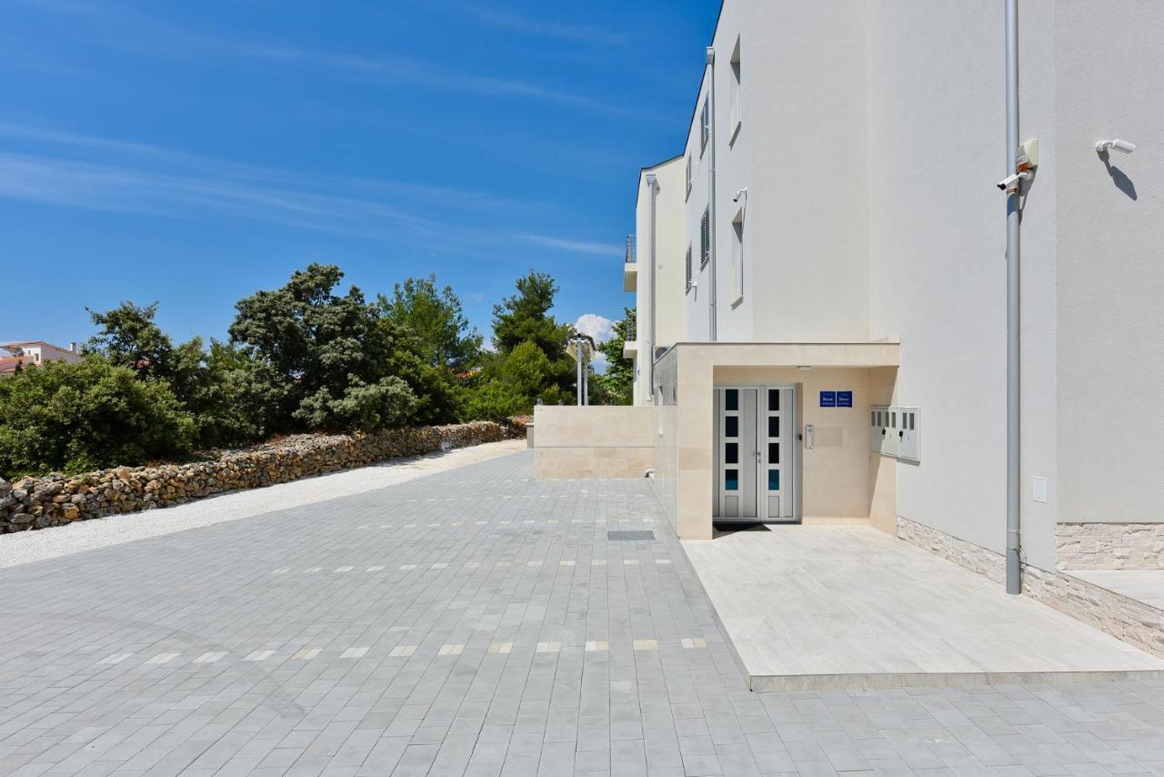 Apartmani Iva Vir Bagian luar foto
