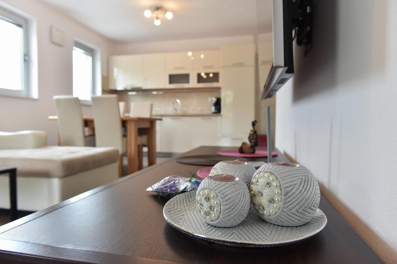 Apartmani Iva Vir Bagian luar foto