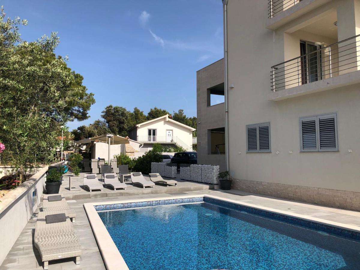 Apartmani Iva Vir Bagian luar foto